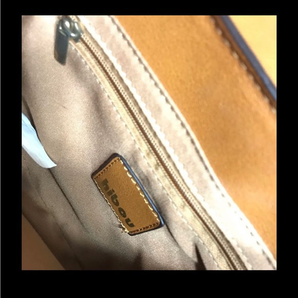 Brown crossbody vegan embossed flap purse - Picture 3 of 6